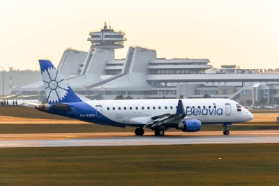 Министр транспорта и коммуникаций Алексей Ляхнович поздравил авиаторов с профессиональным праздником