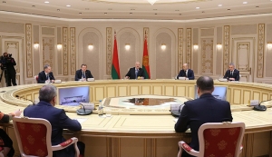 Министр транспорта и коммуникаций Алексей Ляхнович принял участие в переговорах Президента Беларуси с губернатором Архангельской области