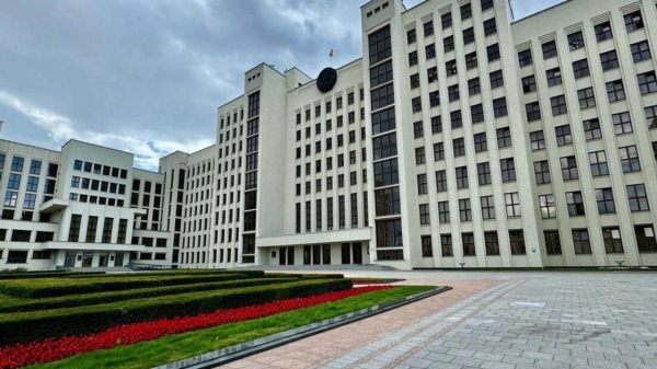 Першы намеснік Міністра транспарту і камунікацый Рыгор Глазко прыняў удзел у пасяджэнні Пастаяннай камісіі па забеспячэнні бяспекі дарожнага руху пры Савеце Міністраў