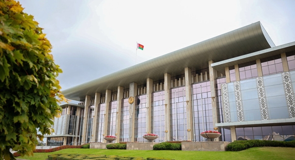 Прэзідэнт Беларусі Аляксандр Лукашэнка павіншаваў работнікаў і ветэранаў авіятранспартнай галіны з Днём работнікаў грамадзянскай авіяцыі